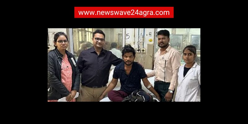  फेफड़ों में धंस गई थीं पसली, डॉक्टरों ने फेफड़ों से खून निकालकर बचाई युवक की जान